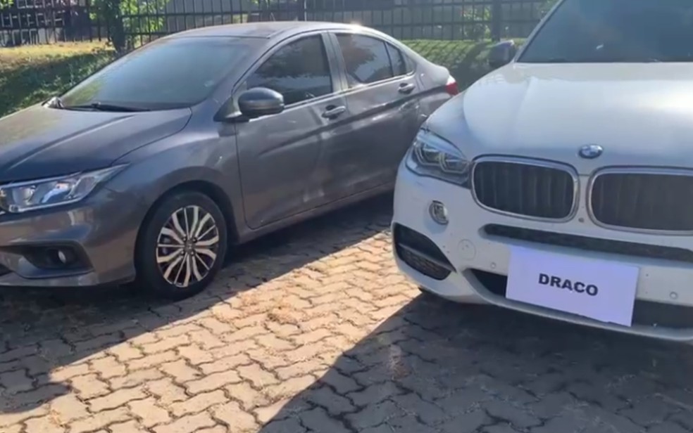 Polícia prende ex-vereador e ex-servidores suspeitos de cobrar R$ 1 milhão em propinas de empresários goianos