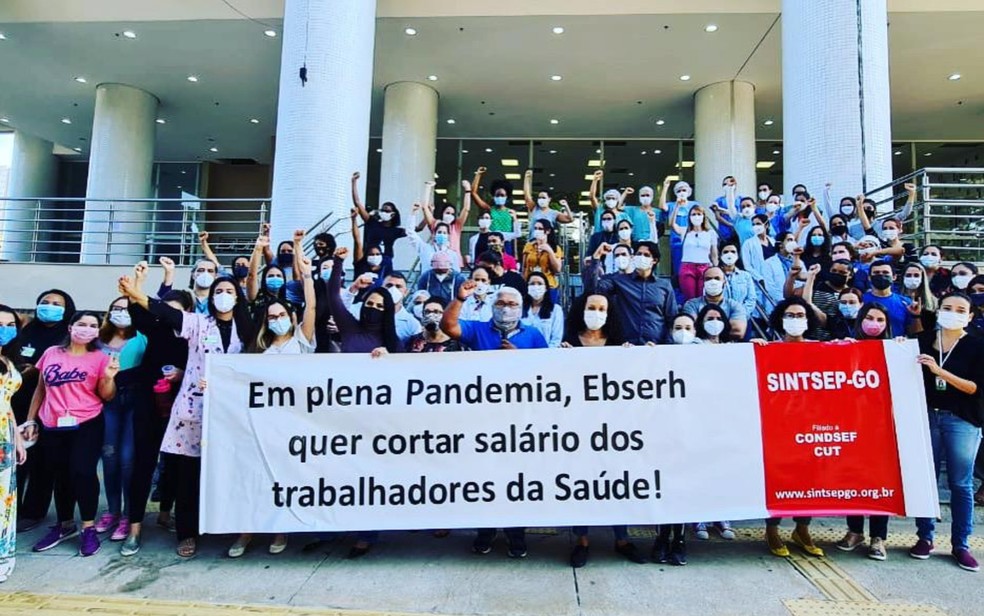 Funcionários do Hospital das Clínicas da UFG entram em greve e paralisam 50% do atendimento médico