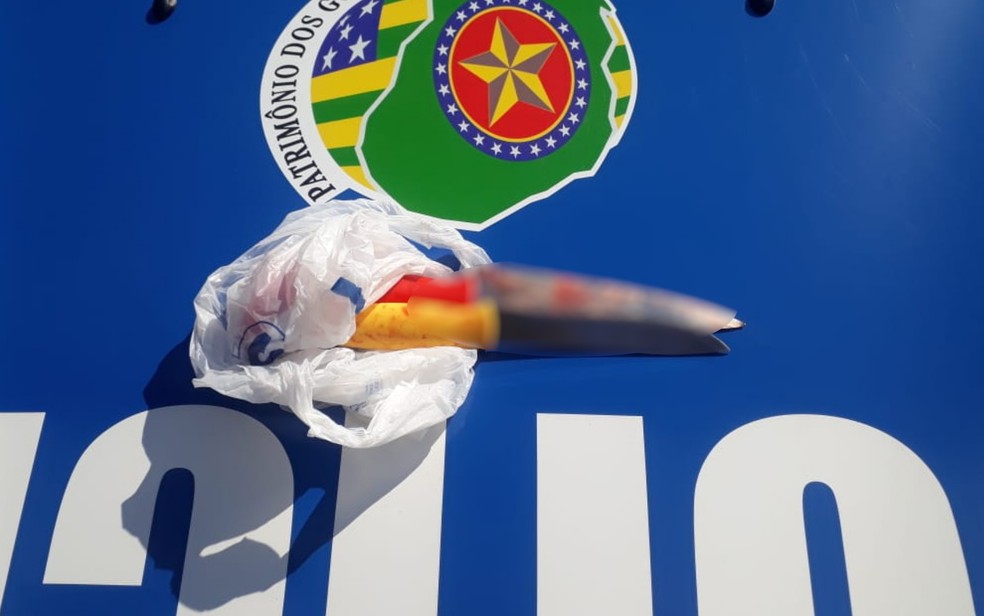 Idoso é suspeito de esfaquear ex-mulher e tentar se matar em seguida