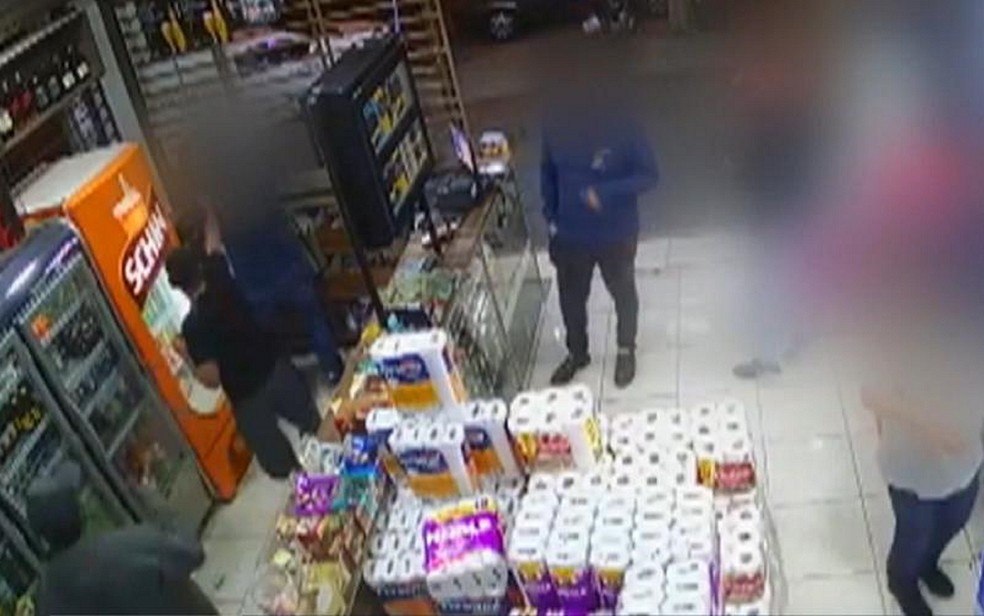 Funcionário é morto a tiros dentro de distribuidora de bebidas