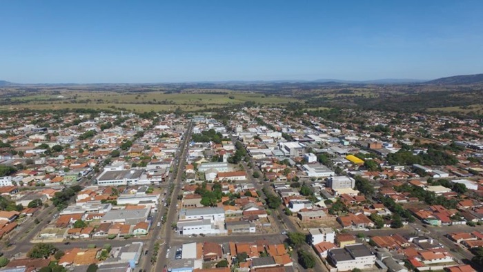 Governo entrega obras e serviços em Iporá