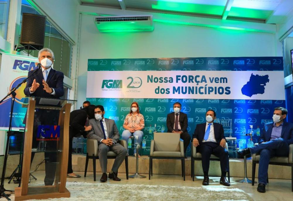 Governador defende parcerias e gestão integrada