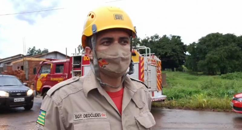 CHUVA FORTE DEIXA CASAS INUNDADAS na parte baixa da cidade, Corpo de Bombeiros e Prefeito Dr. João Alberto fala com a nossa reportagem