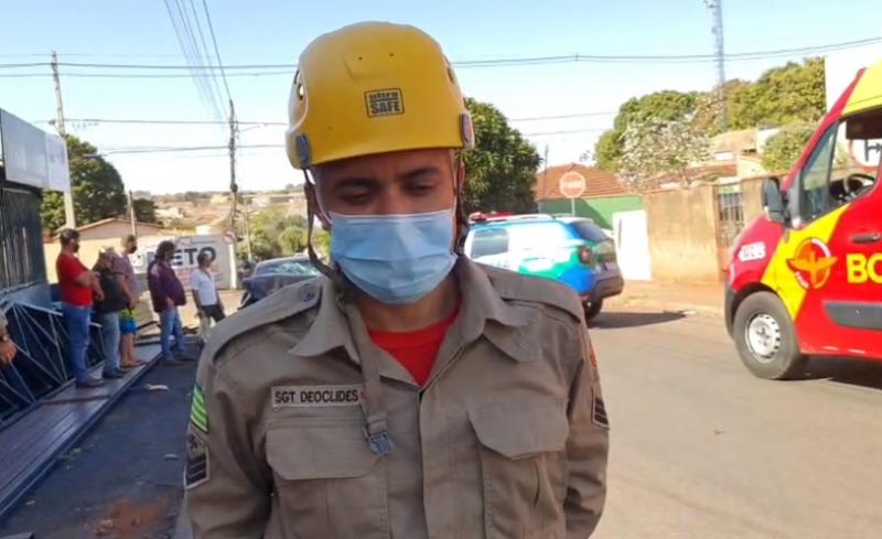 NOTÍCIA URGENTE: 22AGO | 14H55 #Parte2 ✓ ACIDENTE NA RUA Custódio P Vencio com a Rua Joaquim Bueno de Freitas, próximo a Madeireira Leão. A Polícia Militar fez toda cobertura até chegar o CORPO DE BOMBEIROS para fazer o atendimento. O Sgto Delclides fala 