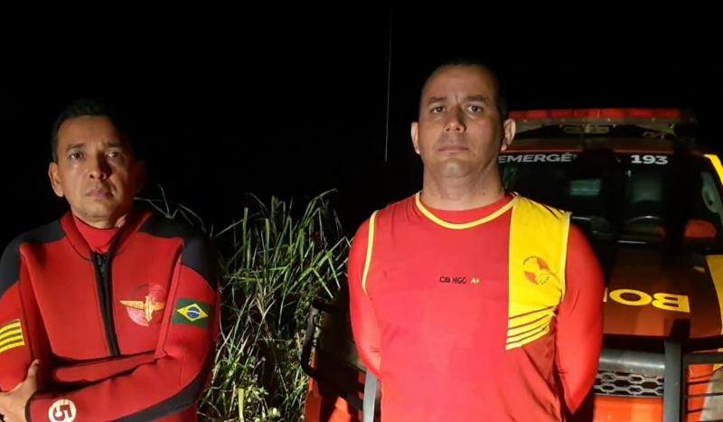 CORPO BOMBEIROS equipe náutica é acionada para buscar a uma pessoa do sexo masculino que havia desaparecido