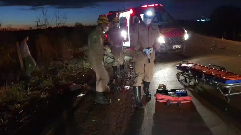 Ciclista morre após bater de frente com carro na GO-164