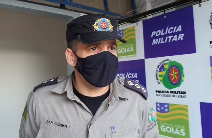 A POLICIA MILITAR sob o comando do #CapCleiber fez prisão de porções de drogas no Bairro Parreira. O envolvido é menor de idade e foi detido e encaminhado a Delegacia de Polícia de Santa Helena.